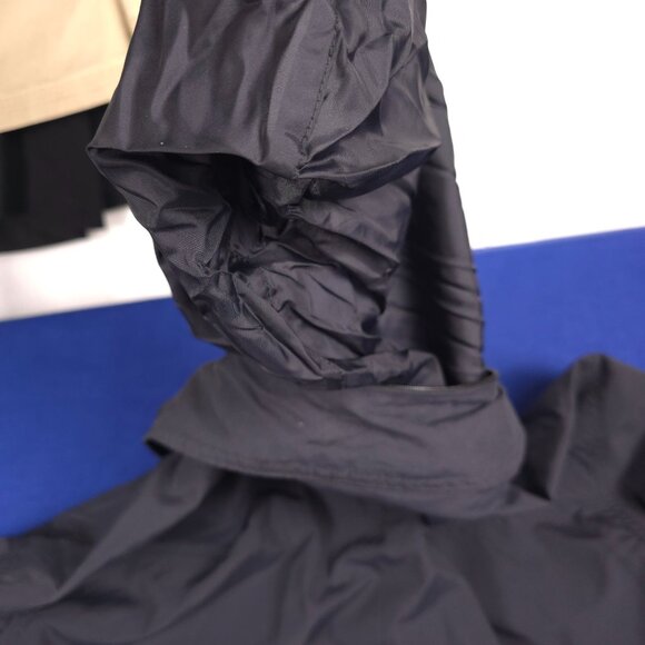 L.L. Bean Mens Navy Nylon hooded Jacket SZ L With Zip Pockets & Adjustable Hem - Picture 8 of 8